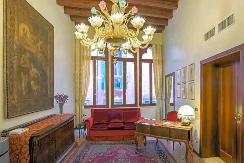 Lobby, Piccola Fenice, Venice