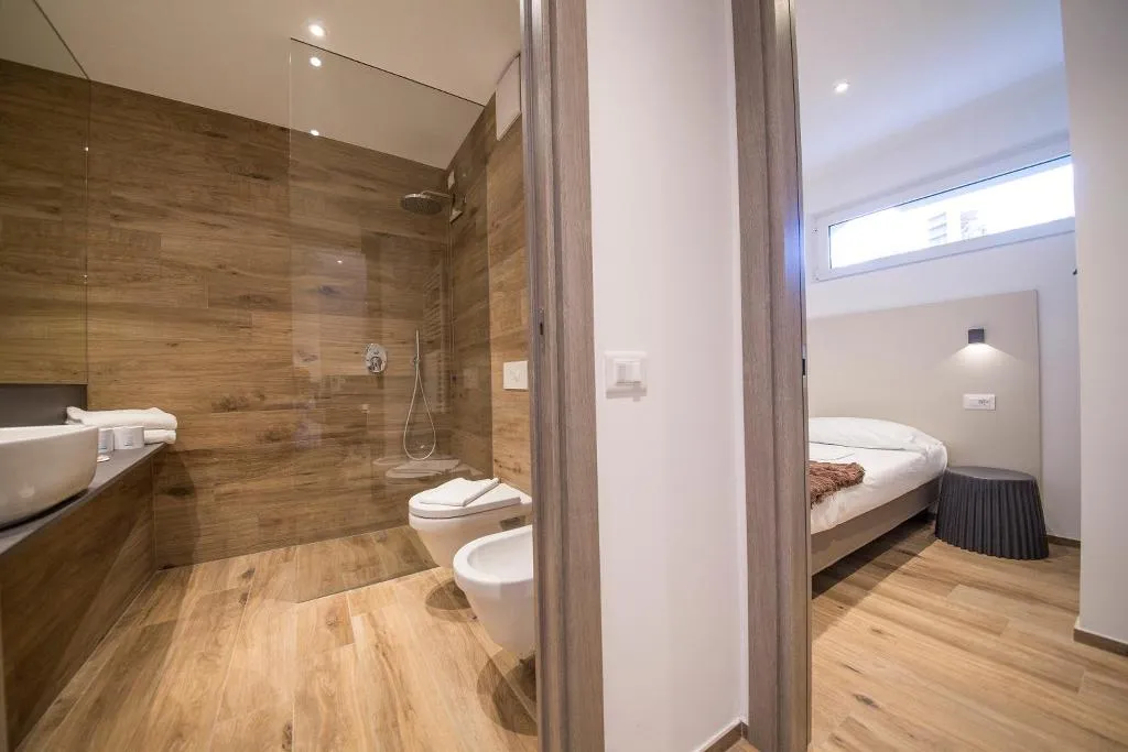 APARTMENT TWO BEDROOMS Room, Riva Lake Lodge, Milan