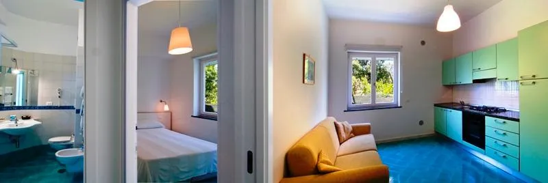 APARTMENT CAPACITY 4 ONE BEDROOM Room, Residence Due Torri, Naples