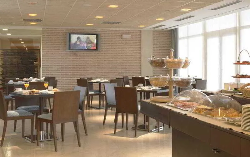 Restaurant, Isla de la Garena, Madrid