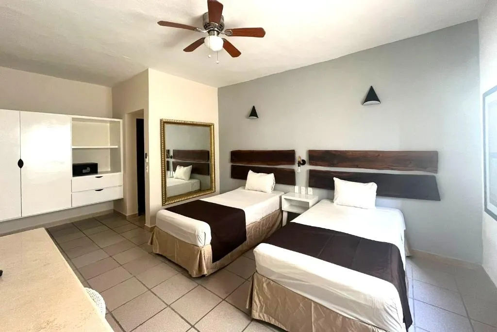 FAMILY ROOM NON SMOKING Room, Days Inn by Wyndham Playa del Carmen, Playa Del Carmen