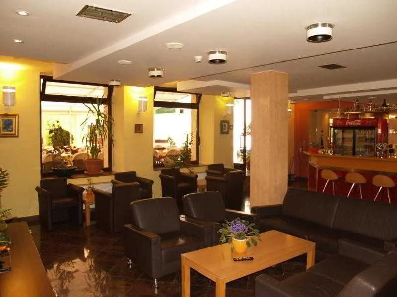 Lobby, Skradinski buk, Split