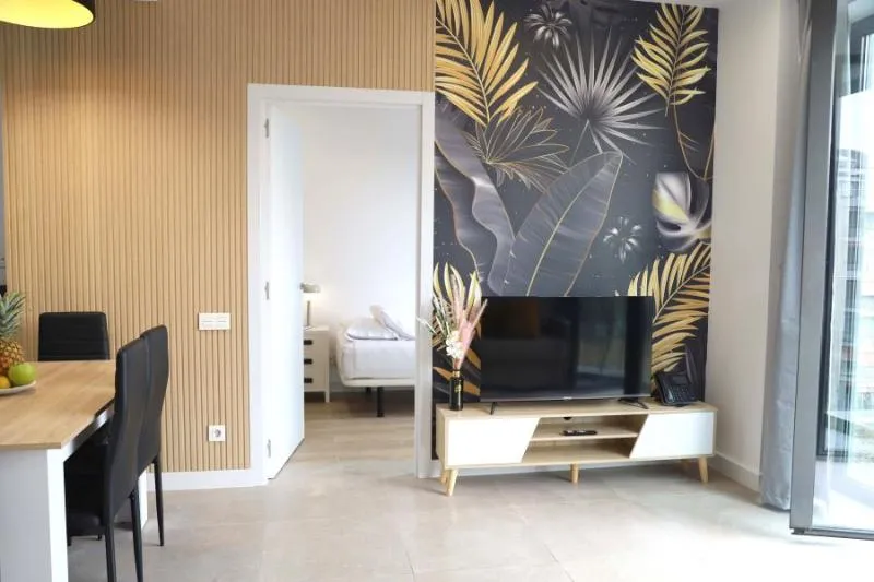 APARTMENT CAPACITY 5 TWO BEDROOMS Room, Cosmo Apartments Concell de Cent, Barcelona