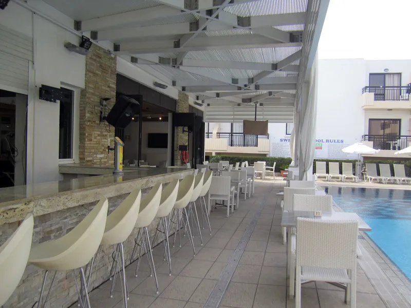 Bar, Senator Hotel Apts, Cyprus