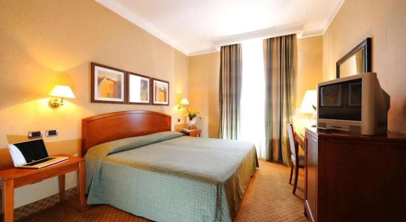 Room, Hotel Lloyd Roma, Rome