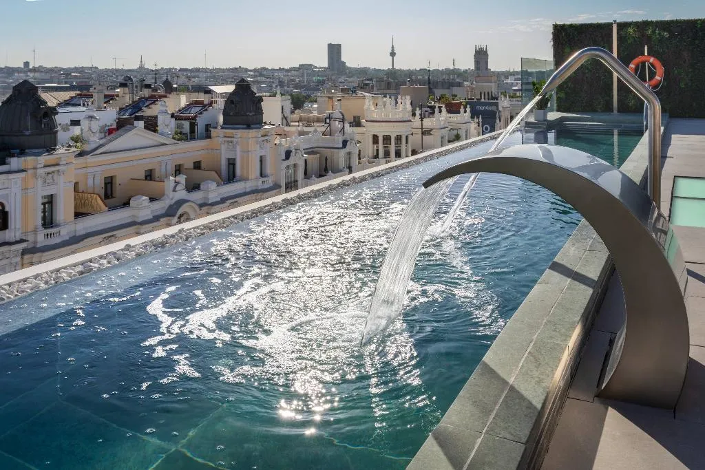 Pool, Catalonia Gran Via Madrid, Madrid