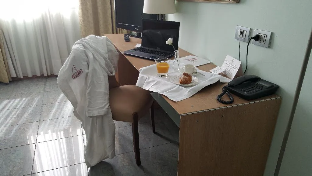 DOUBLE SINGLE USE STANDARD Room, Marina Palace Hotel Spa & Congress Hall, Catania