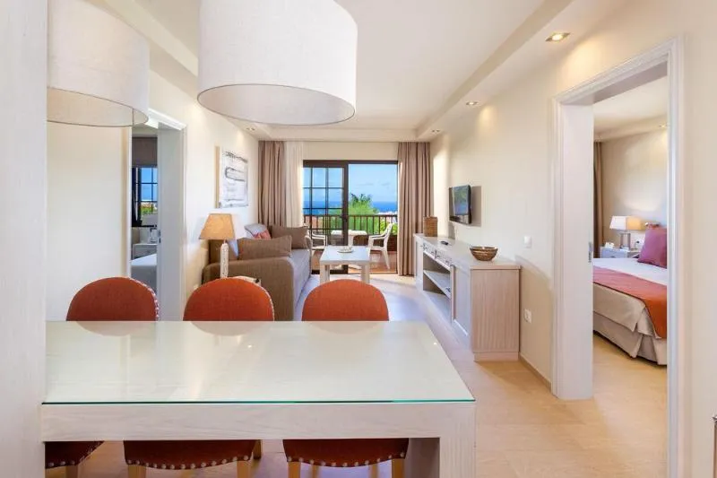 APARTMENT CAPACITY 3 Room, Apartamentos Ambassador, Tenerife