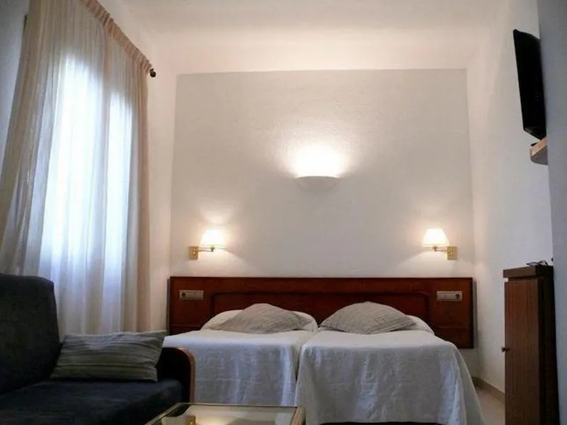 Room, Llafranch, Costa Brava