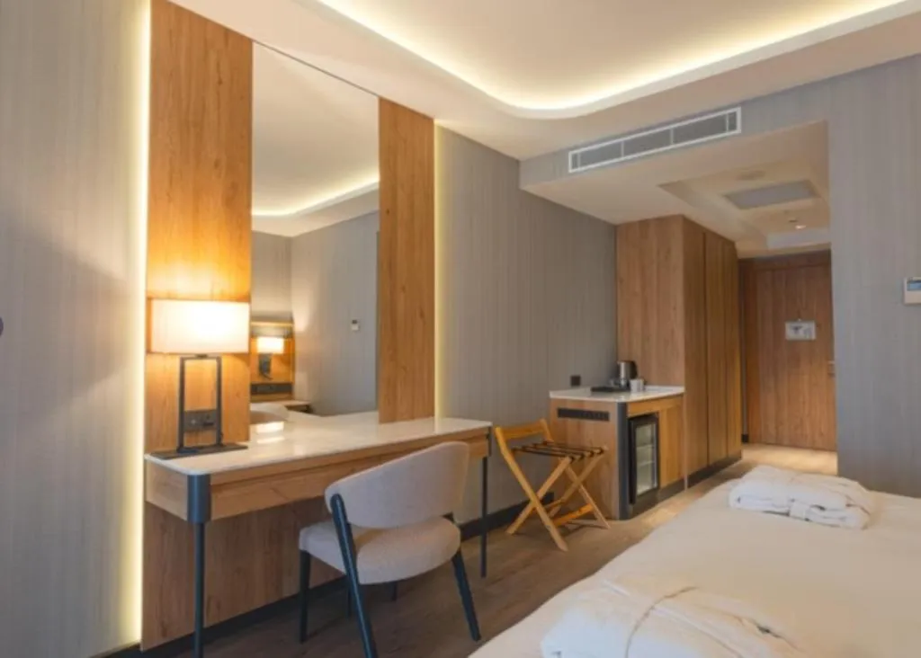 DOUBLE SINGLE USE SUPERIOR POOL VIEW Room, Azura World Hotel, Antalya
