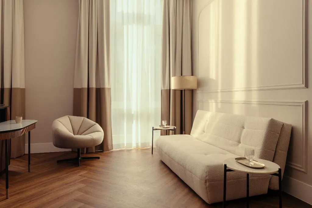 Room, The Manor Amsterdam, Amsterdam