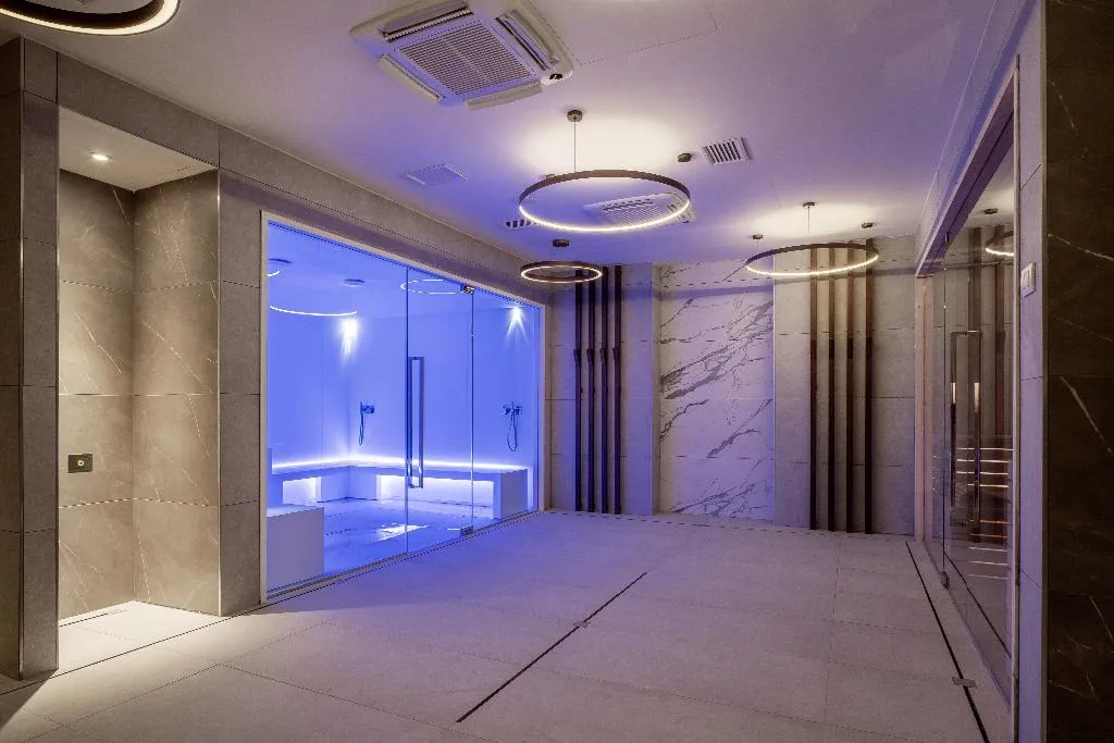 Sports and Entertainment, Radisson Blu Hotel Florence, Florence