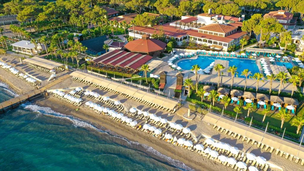 Pool, Crystal Flora Pearl Collection, Antalya