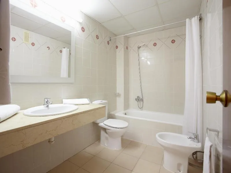 APARTMENT CAPACITY 6 TWO BEDROOMS Room, Mediterranean Suite, Costa Dorada