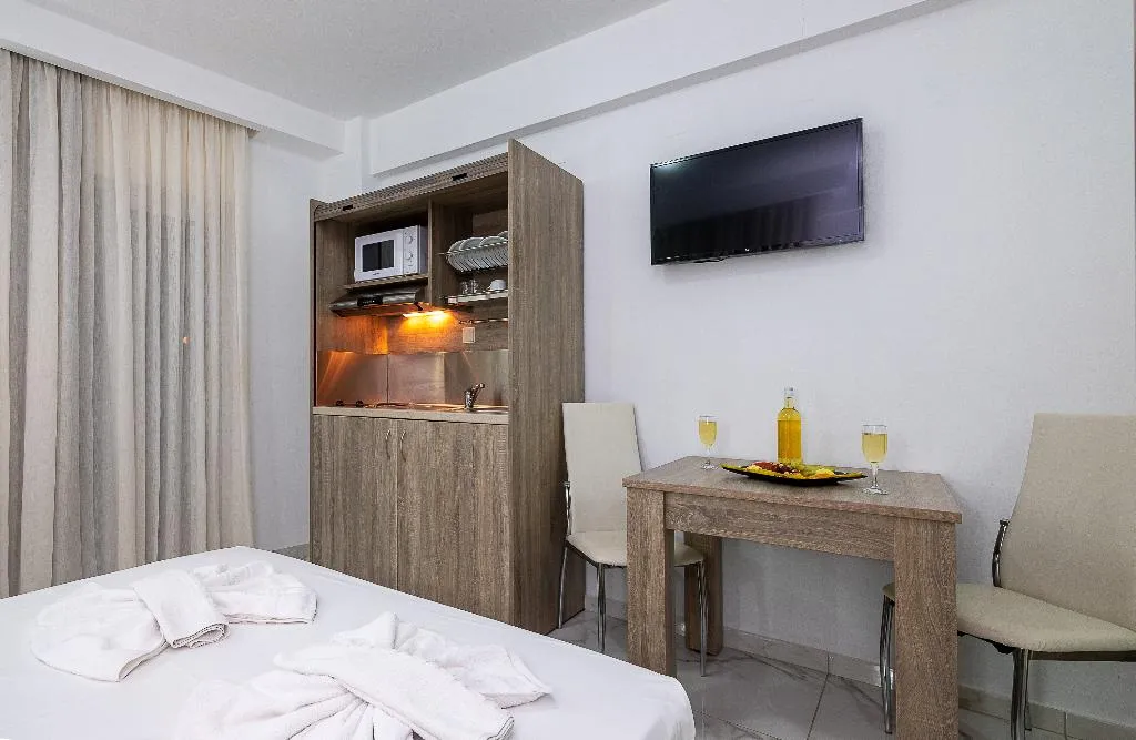 APARTMENT ONE BEDROOM Room, Anthoula Village, Crete