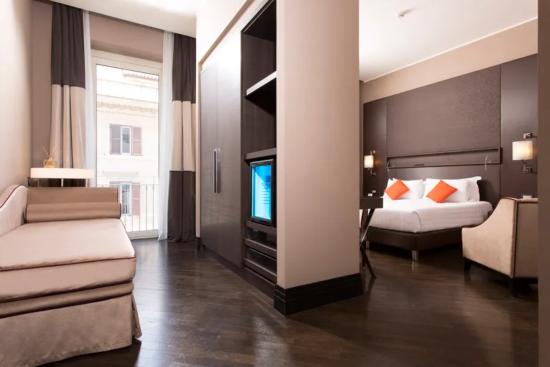 Room, Rome Times, Rome