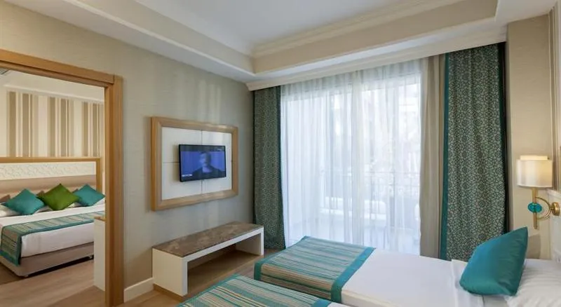 FAMILY ROOM TWO BEDROOMS Room, Karmir Resort & Spa Hotel, Antalya