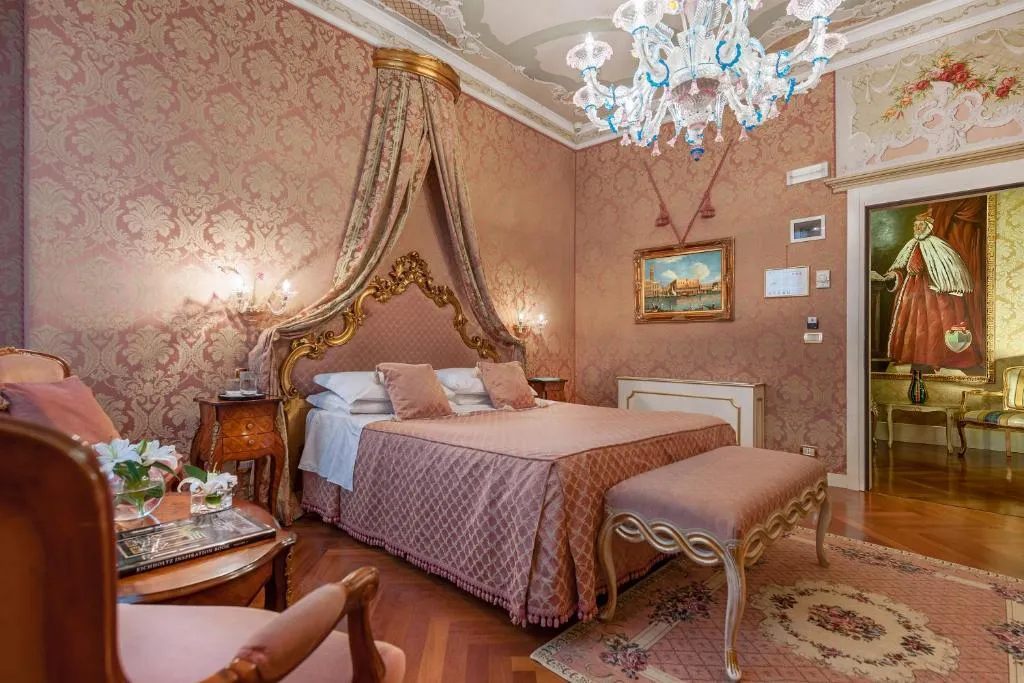 DOUBLE DELUXE Room, Antico Doge - a Member of Elizabeth Hotel, Venice