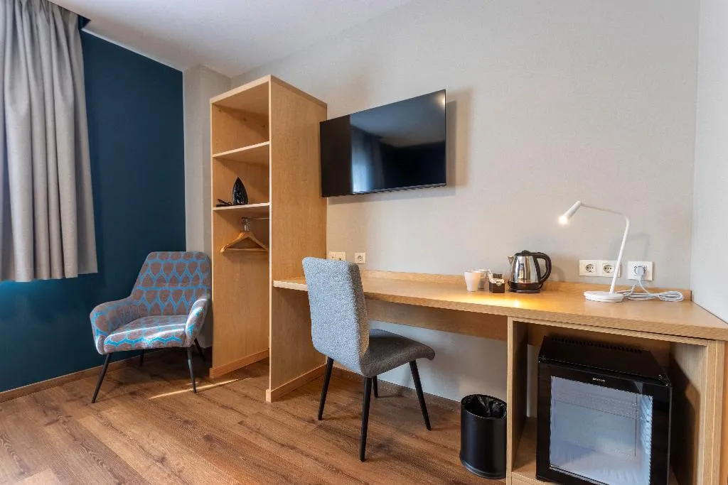 Room WITH DOUBLE BED Room, Travelodge Madrid Arturo Soria, Madrid