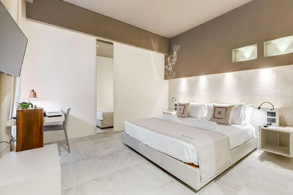 JUNIOR SUITE QUEEN SIZE BED Room, Best Western Plus Hotel Terre di Eolo, Catania