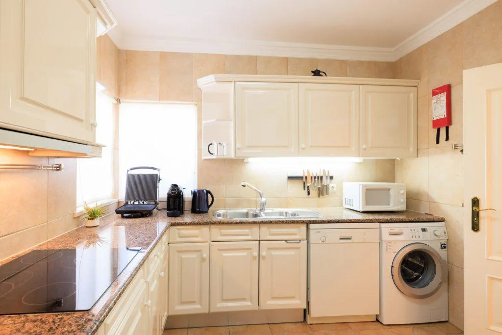 TOWNHOME THREE BEDROOMS Room, Vale Do Lobo Resort, Algarve