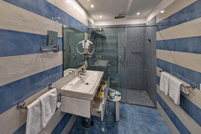 Room, Boutique Hotel Helios, Naples