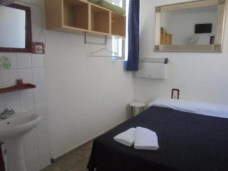 DOUBLE WITH SHARED BATHROOM Room, Nuevo Pino, Seville