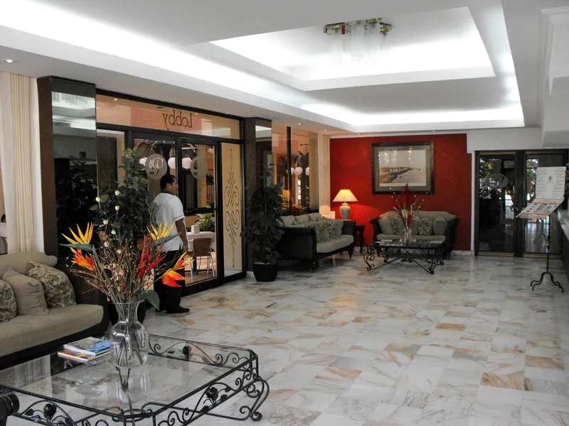 Lobby, Del Paseo, Cancun Area