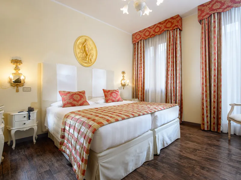 Double or Twin STANDARD Room, Principe, Venice