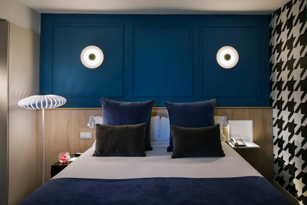 Room, Mirador de Chamartin, Madrid