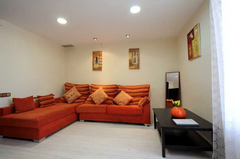 APARTMENT CAPACITY 6 TWO BEDROOMS Room, Gaudi Residence, Barcelona