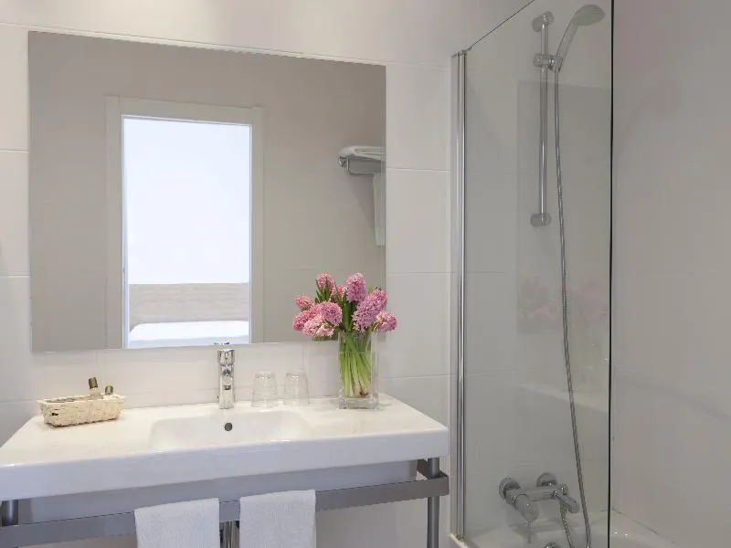 DOUBLE SUPERIOR Room, Regente, Madrid