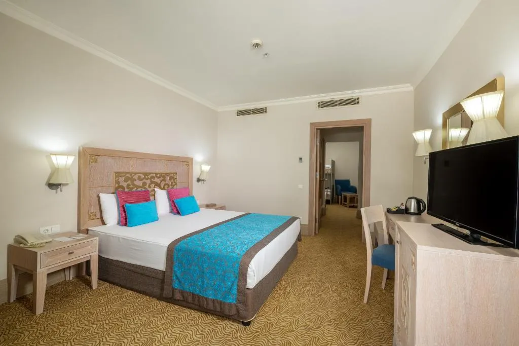 Room, Crystal Family Comfort Collection, Antalya