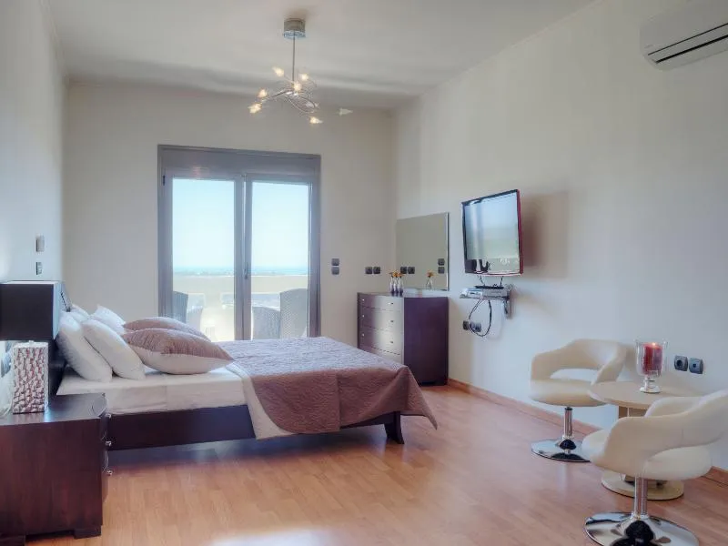 Room, Artemis Villa, Rhodes