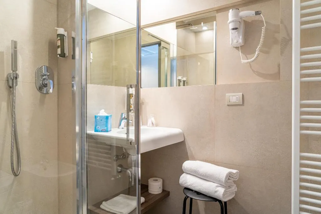 Double or Twin COMFORT Room, Hotel Désirée by Double Hospitality, Milan