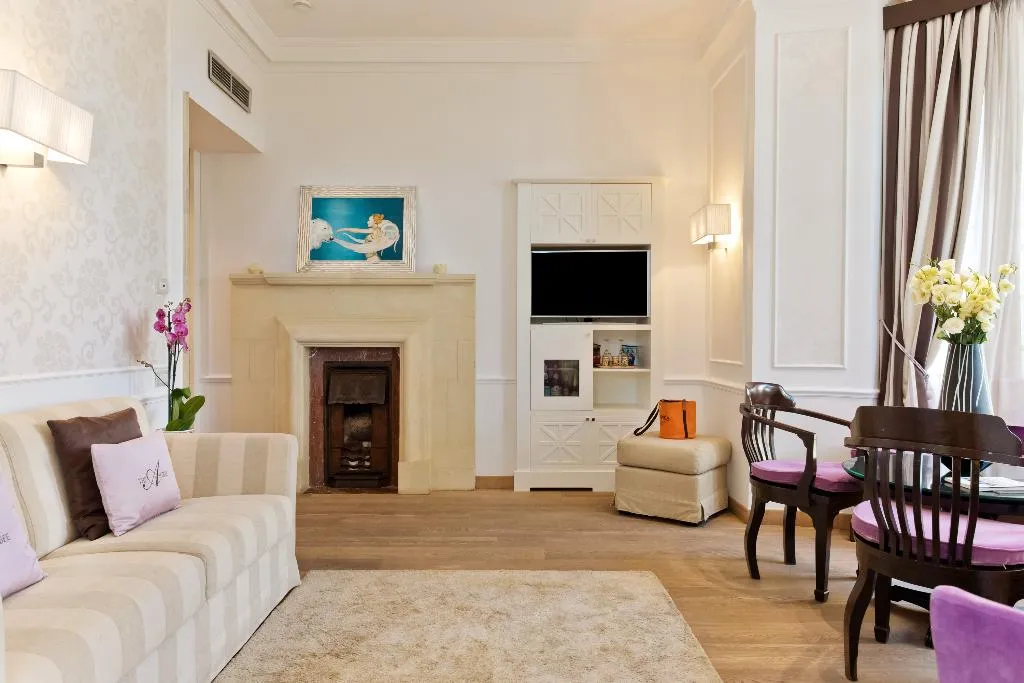 SUITE STANDARD Room, The Ashbee, Taormina