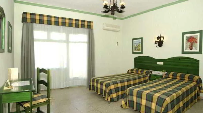 Room, Nuestra Señora de la Victoria, Costa Del Sol