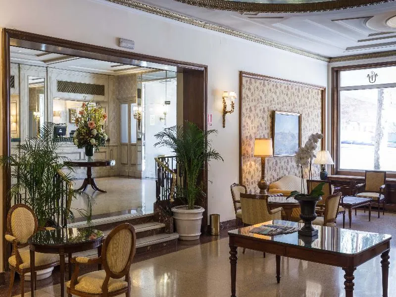 Lobby, Principe Pio, Madrid