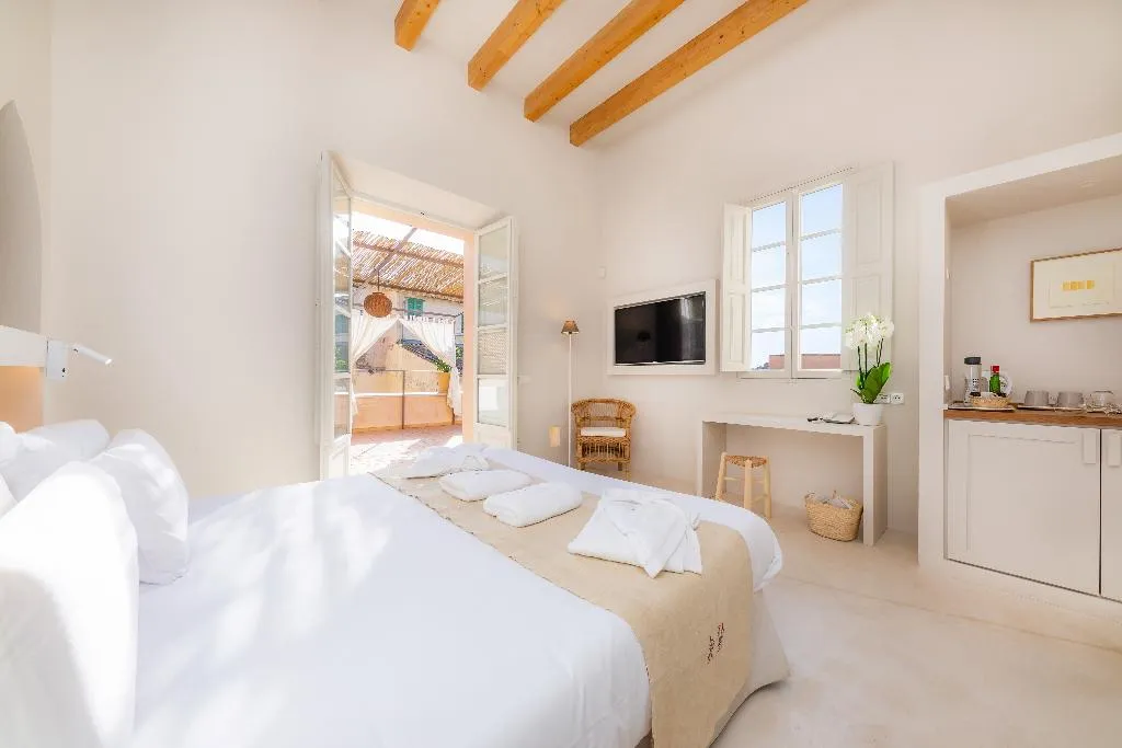 JUNIOR SUITE WITH TERRACE Room, Yartan Boutique Hotel, Majorca