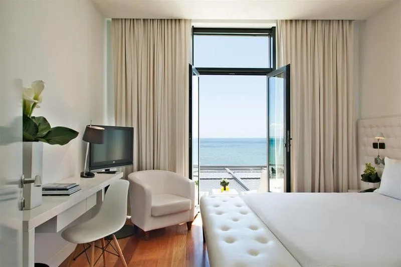 General view, Hotel Farol, Lisbon