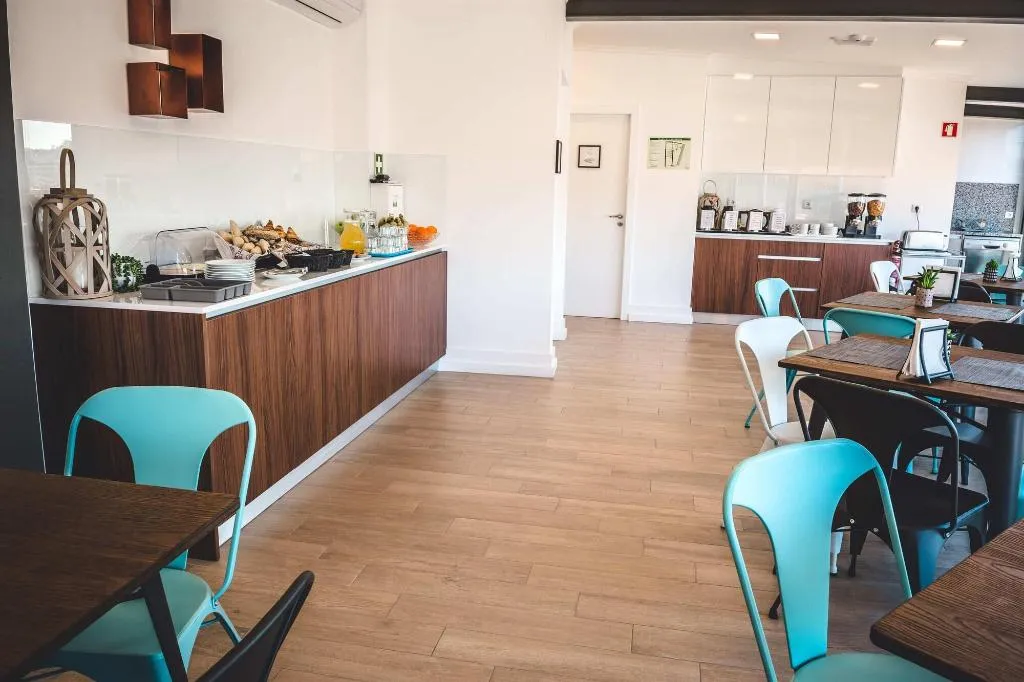 Restaurant, In Barcelos Hostel & Guest House, Porto