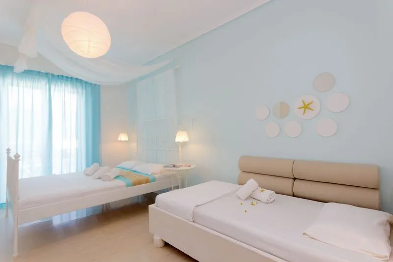 Room, Thetis, Zante