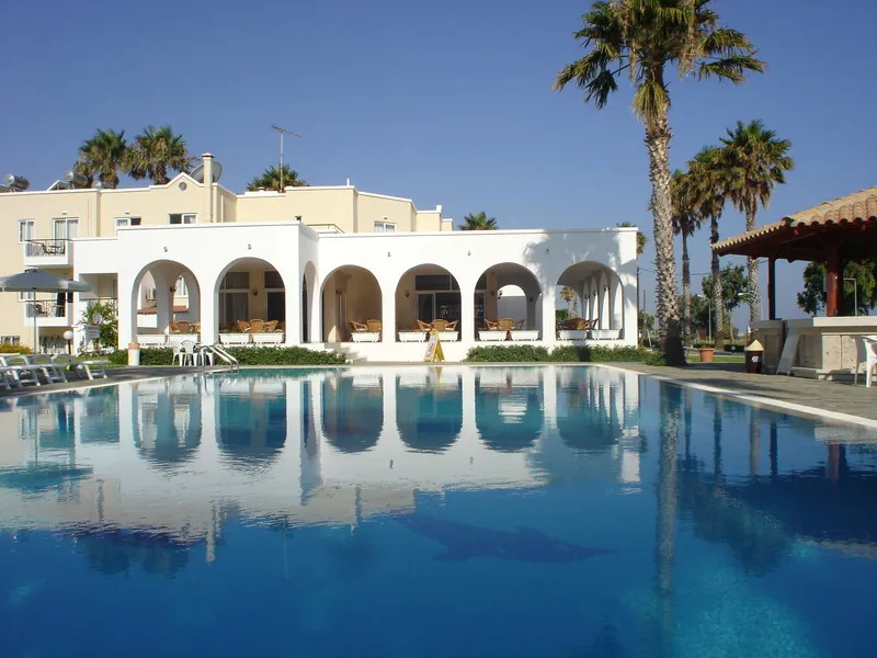 Pool, Andromeda, Kos