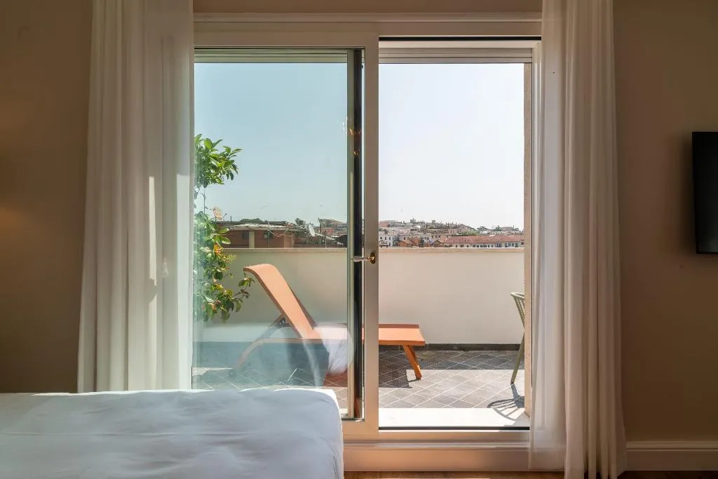 JUNIOR SUITE QUEEN SIZE BED Room, Best Western Hotel Rivoli, Rome