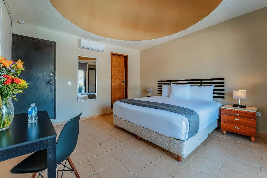 SUITE KING SIZE BED Room, Hotel Brisas 5a Av., Playa Del Carmen