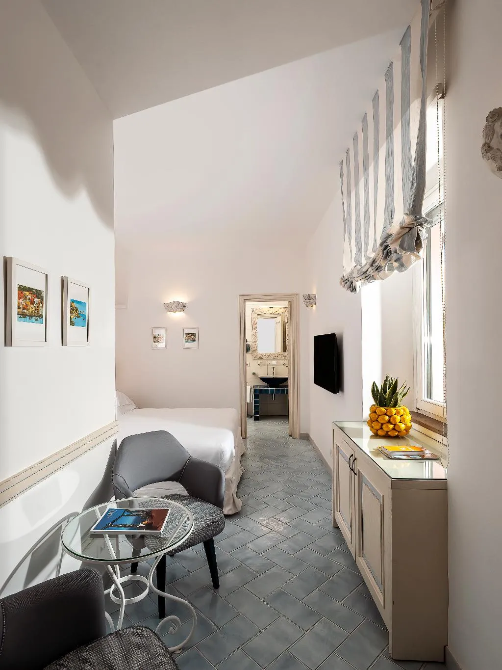 DOUBLE SUPERIOR WITH TERRACE Room, Casa Mariantonia, Naples