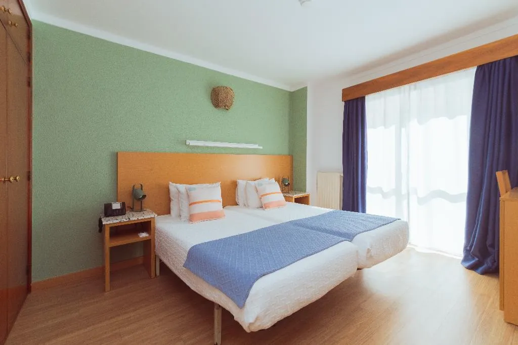 Double or Twin SIDE SEA VIEW Room, WOT Ericeira, Lisbon