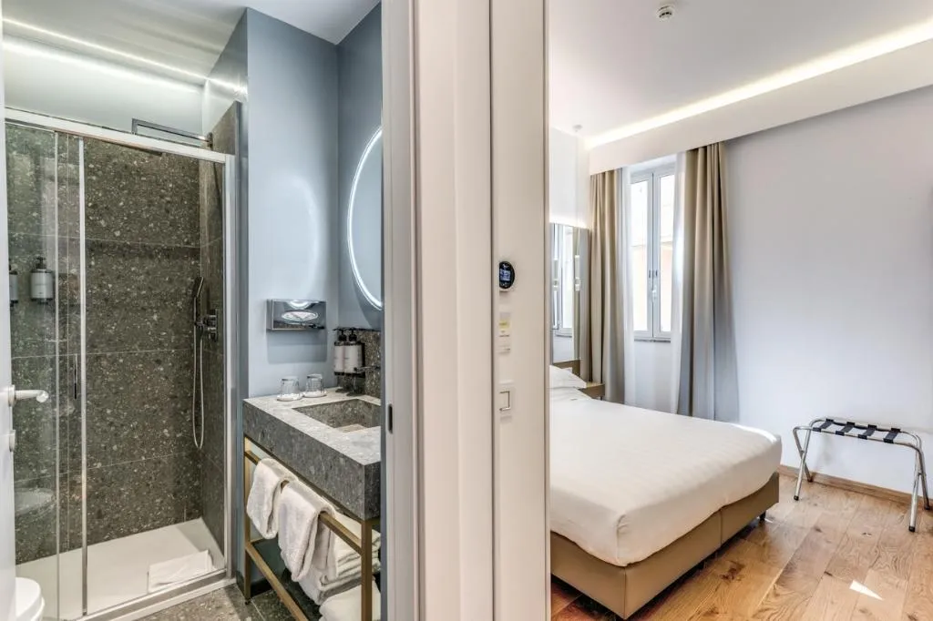 SINGLE STANDARD Room, Relais Trevi 95 Boutique Hotel, Rome