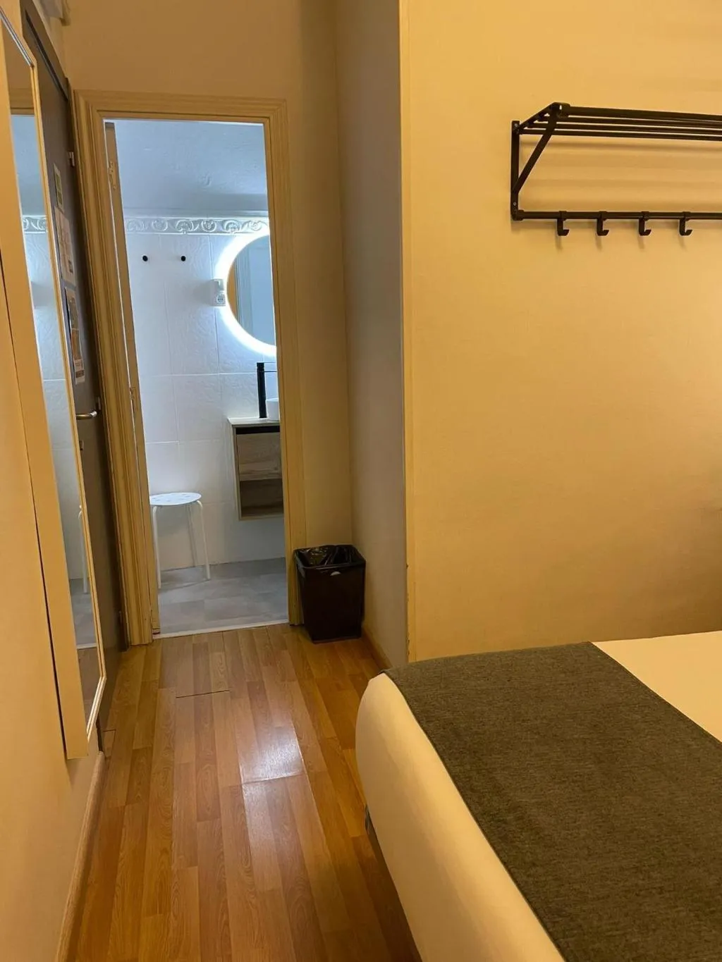General view, Hostal El Ninot, Barcelona