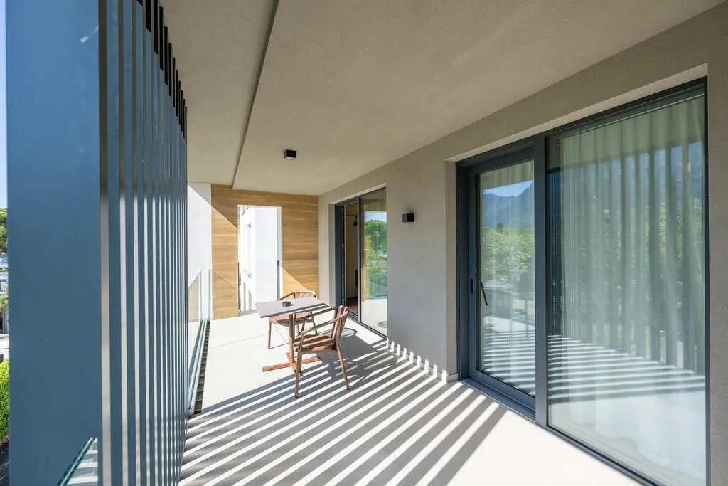 APARTMENT TWO BEDROOMS WITH TERRACE Room, Ètra Suites & Apartments, Milan